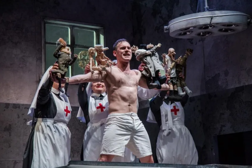 https://cdn.intickets.ru/sites/default/files/gallery_image/4a8a9bf0-4beebb8d-33272d12.jpg