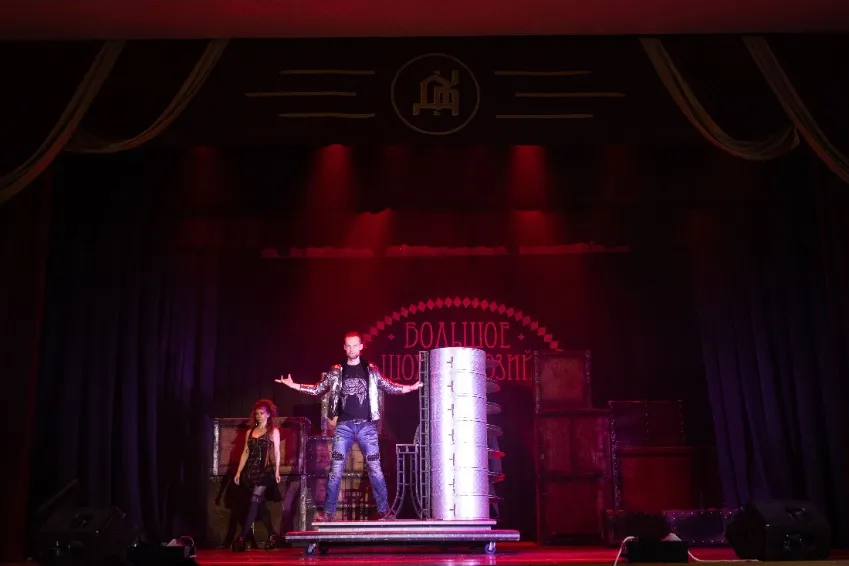 https://cdn.intickets.ru/sites/default/files/gallery_image/f3afd4ce-498180bd-3ca5b329.jpg