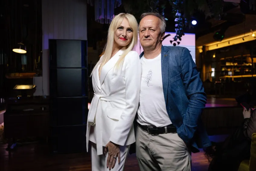 https://cdn.intickets.ru/sites/default/files/gallery_image/9bebfa47-4076bcef-b819a819.jpg
