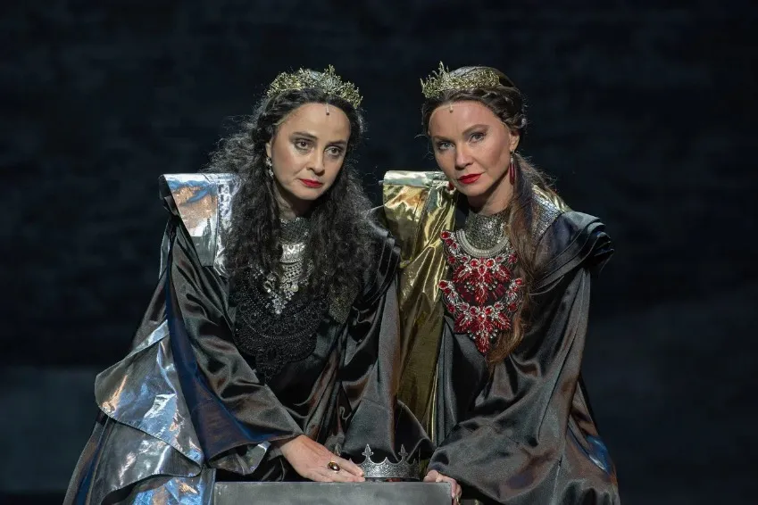 https://cdn.intickets.ru/sites/default/files/gallery_image/17f9b32d-42e2b292-a21675c7.jpg