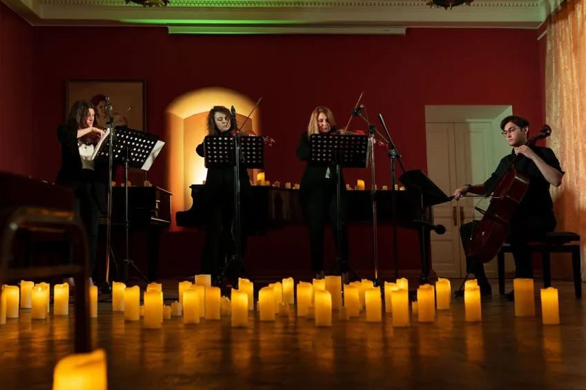 https://cdn.intickets.ru/sites/default/files/gallery_image/011a4cff-4ab79cfa-b8eca910.jpg