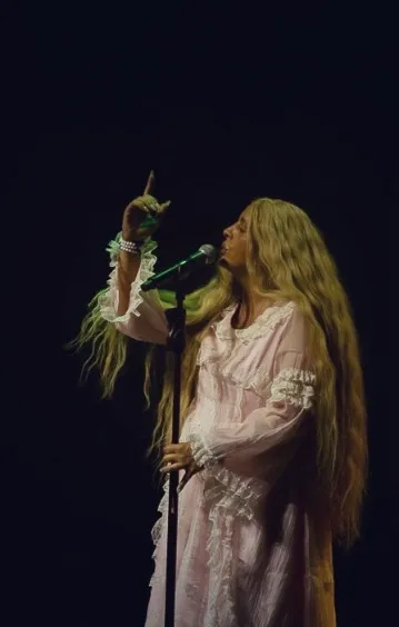 https://cdn.intickets.ru/sites/default/files/gallery_image/409dc7d9-4045ac55-17595c1a.jpg
