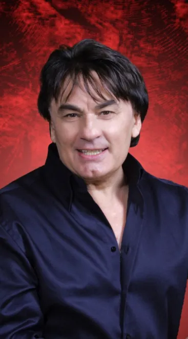 Александр Серов