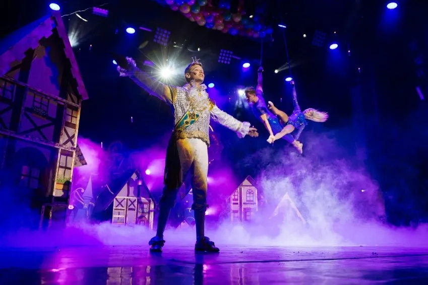 https://cdn.intickets.ru/sites/default/files/gallery_image/100471bb-48fbb77c-b2020d3e.jpg