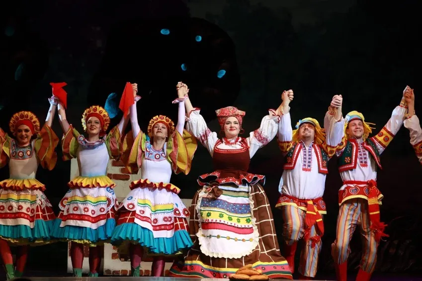 https://cdn.intickets.ru/sites/default/files/gallery_image/b2d5ae5d-473597ea-4612d8d2.jpg