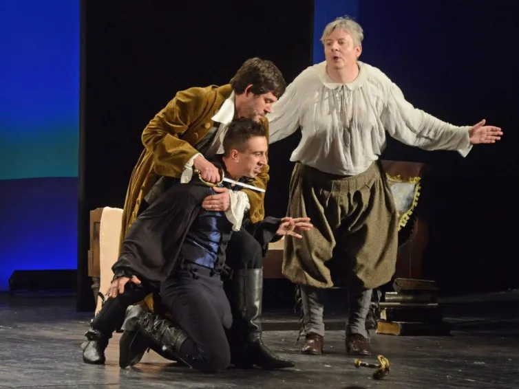 https://cdn.intickets.ru/sites/default/files/gallery_image/4e650d18-4ea88e05-e43264d4.jpg