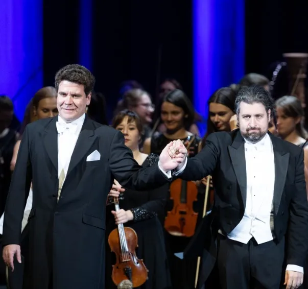 https://cdn.intickets.ru/sites/default/files/gallery_image/d7917a52-4e26aa34-5c53674f.jpg