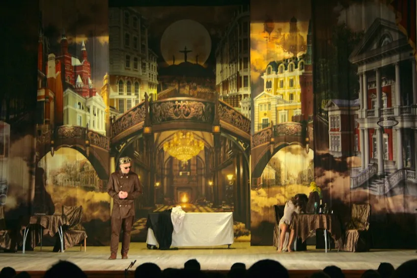 https://cdn.intickets.ru/sites/default/files/gallery_image/5da1cac0-4e13bb33-f65a9aa6.jpg