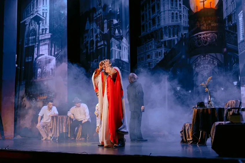 https://cdn.intickets.ru/sites/default/files/gallery_image/537e8091-47a5abd3-3b977997.jpg
