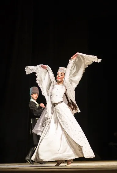 https://cdn.intickets.ru/sites/default/files/gallery_image/aa279337-4614a478-b921793b.jpg