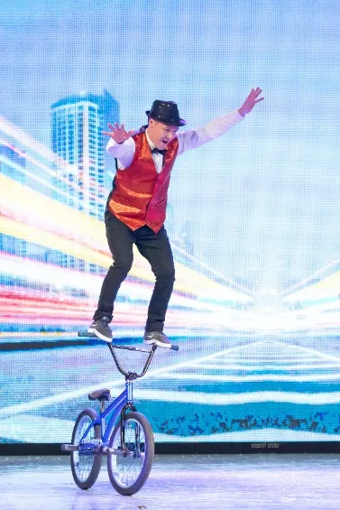 https://cdn.intickets.ru/sites/default/files/gallery_image/70bdeb72-4436b9a4-9ad32f63.jpg