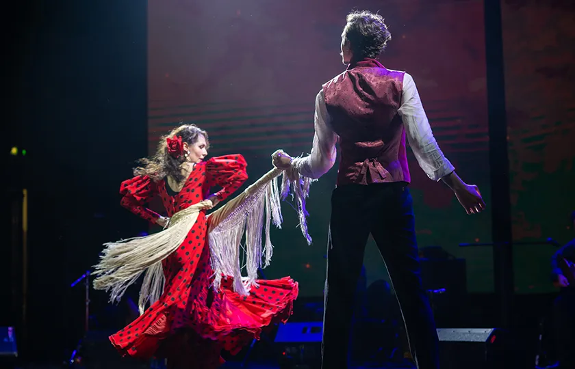 https://cdn.intickets.ru/sites/default/files/gallery_image/b8989da6-48eabd45-66924dd1.jpg