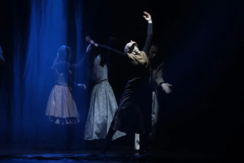 https://cdn.intickets.ru/sites/default/files/gallery_image/41772bf3-4921b860-fa3f9742.jpg
